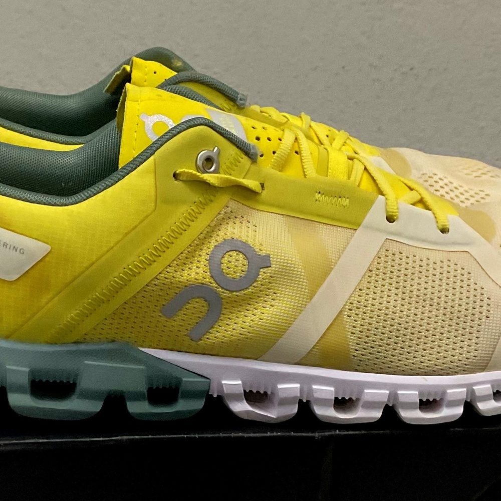 Size US 11 / EUR 45 - On Cloud Citrus Multicolor